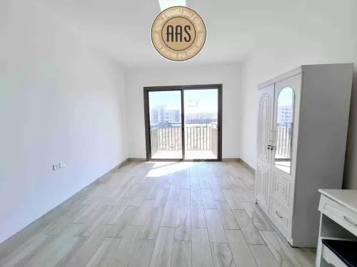 Residential Ready Property Studio U/F Apartment  for rent in International City , Dubai #45068 - 1  image 