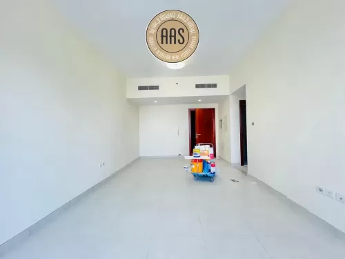 Residential Ready Property 2 Bedrooms U/F Apartment  for rent in Dubai #45824 - 1  image 