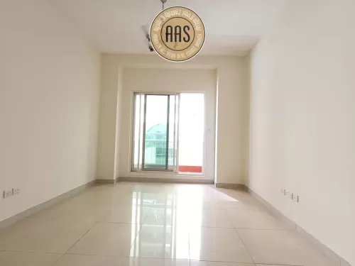 Residential Ready Property 3 Bedrooms U/F Apartment  for rent in Al Nahdah St , Abu Dhabi #46065 - 1  image 