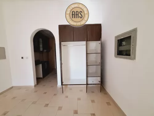 Residential Ready Property Studio U/F Apartment  for rent in International City , Dubai #46450 - 1  image 