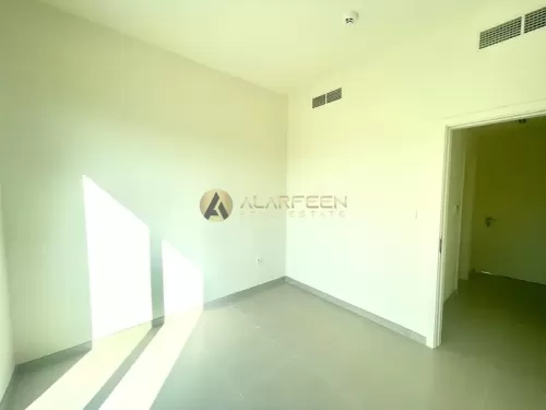 Residential Ready Property 3 Bedrooms U/F Apartment  for rent in Dubai South , Dubai #48375 - 1  image 