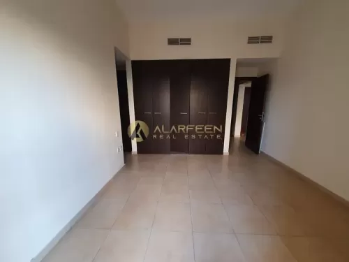Residential Ready Property 1 Bedroom U/F Apartment  for rent in Dubai #48385 - 1  image 