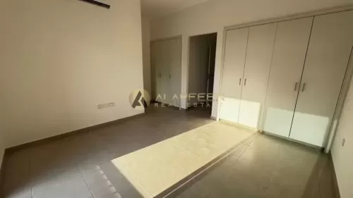 Residential Ready Property 3 Bedrooms U/F Apartment  for rent in Dubai #48779 - 1  image 