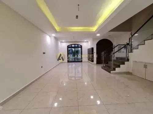 Residential Ready Property 4 Bedrooms U/F Apartment  for rent in Jumeirah Village Circle , Dubai #48825 - 1  image 