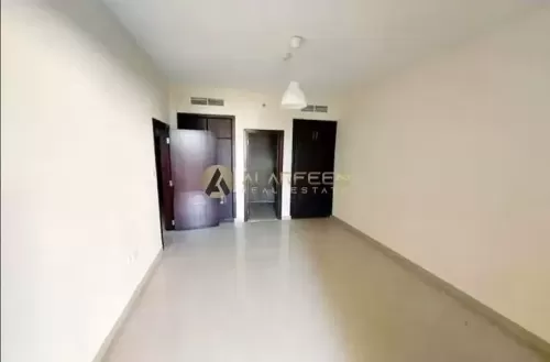 Residential Ready Property 1 Bedroom U/F Apartment  for sale in Jumeirah Village Circle , Dubai #49354 - 1  image 