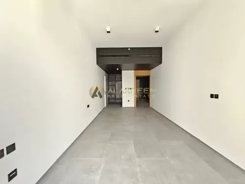 Residential Ready Property 1 Bedroom U/F Apartment  for rent in Jumeirah Village Circle , Dubai #49790 - 1  image 