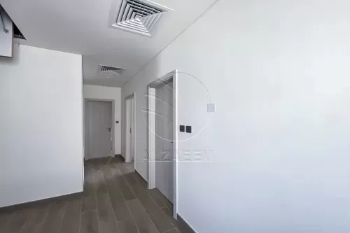 Residential Ready Property 3 Bedrooms U/F Standalone Villa  for rent in Yas Island , Abu Dhabi #49887 - 1  image 