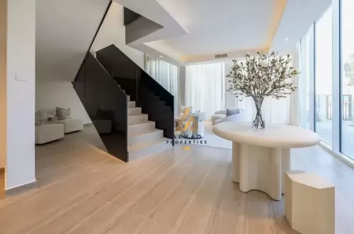 Residential Ready Property 4 Bedrooms U/F Townhouse  for sale in Al Barari #49905 - 1  image 