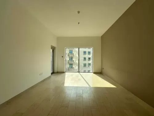 Residential Ready Property 1 Bedroom U/F Apartment  for rent in Dubai #50111 - 1  image 