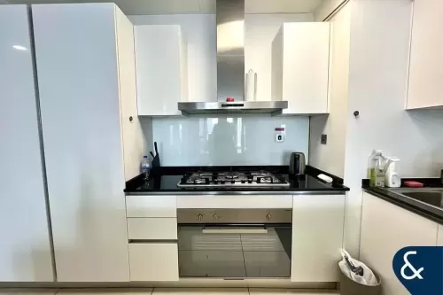 Residential Ready Property 2 Bedrooms F/F Apartment  for rent in Palm Jumeirah , Dubai #50217 - 1  image 