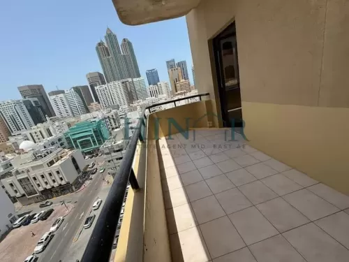 Residential Ready Property 3 Bedrooms U/F Apartment  for rent in Dubai #52104 - 1  image 