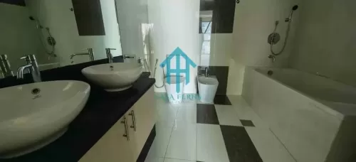 Residential Ready Property 2 Bedrooms U/F Apartment  for rent in Dubai #52176 - 1  image 