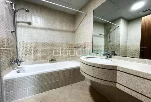 Residential Ready Property 2 Bedrooms U/F Apartment  for rent in Dubai Marina , Dubai #52214 - 1  image 