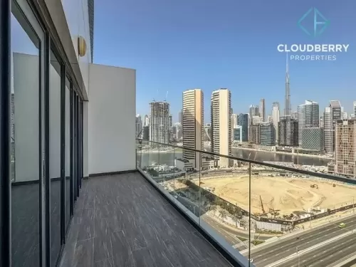Residential Ready Property 1 Bedroom F/F Apartment  for sale in Business Bay , Dubai #52233 - 1  image 