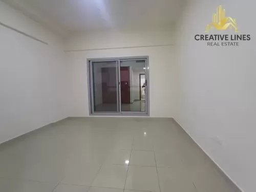 Residential Ready Property 1 Bedroom U/F Apartment  for rent in Dubai #53080 - 1  image 