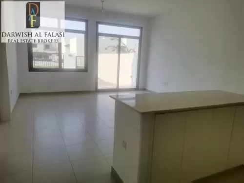 Residential Ready Property 4 Bedrooms U/F Townhouse  for rent in Dubai #53275 - 1  image 