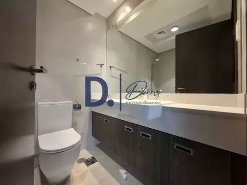 Residential Ready Property 3 Bedrooms U/F Apartment  for rent in Abu Dhabi #53311 - 1  image 