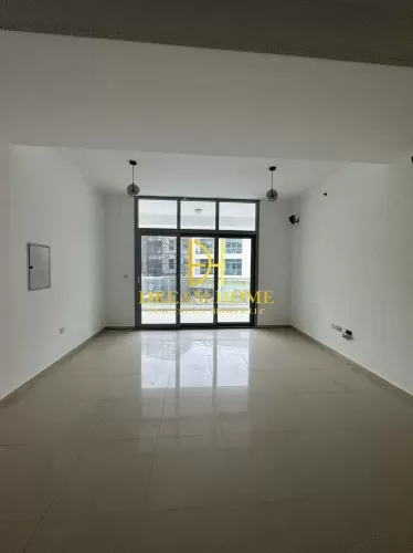 Residential Ready Property 2 Bedrooms U/F Apartment  for rent in Dubai #53739 - 1  image 