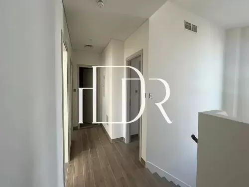 Residential Ready Property 2 Bedrooms U/F Townhouse  for sale in Yas Island , Abu Dhabi #54314 - 1  image 