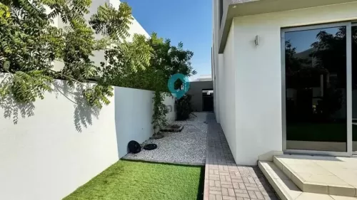Residential Ready Property 3 Bedrooms U/F Standalone Villa  for rent in Dubai Hills , Dubai #54660 - 1  image 