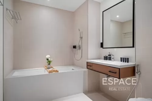 Residential Ready Property 2 Bedrooms F/F Apartment  for rent in Dubai #54745 - 1  image 