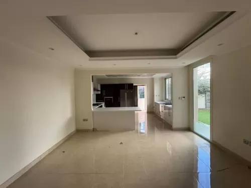 Residential Ready Property 4 Bedrooms U/F Standalone Villa  for rent in Dubai #55321 - 1  image 