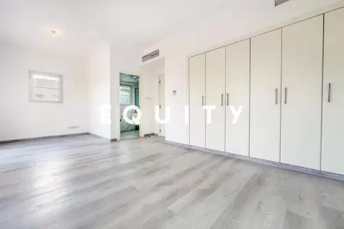 Residential Ready Property 2 Bedrooms U/F Standalone Villa  for rent in The Springs , Dubai #55642 - 1  image 