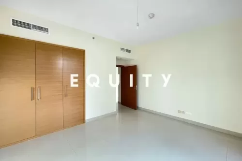 Residential Ready Property 1 Bedroom U/F Apartment  for sale in Downtown Dubai , Dubai #55646 - 1  image 