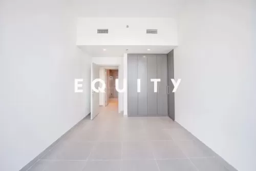 Residential Ready Property 4 Bedrooms U/F Apartment  for sale in Downtown Dubai , Dubai #55662 - 1  image 