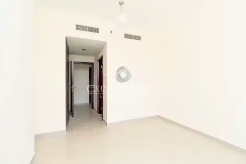 Residential Ready Property 2 Bedrooms U/F Apartment  for sale in Dubai #55749 - 1  image 