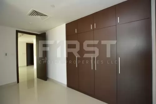 Residential Ready Property 2 Bedrooms F/F Apartment  for rent in Abu Dhabi #56425 - 1  image 