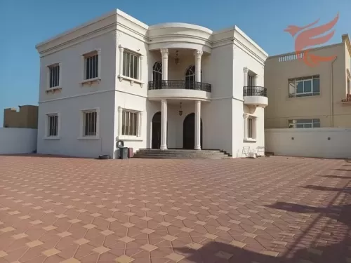 Residential Ready Property 5 Bedrooms U/F Standalone Villa  for rent in Dubai #56755 - 1  image 