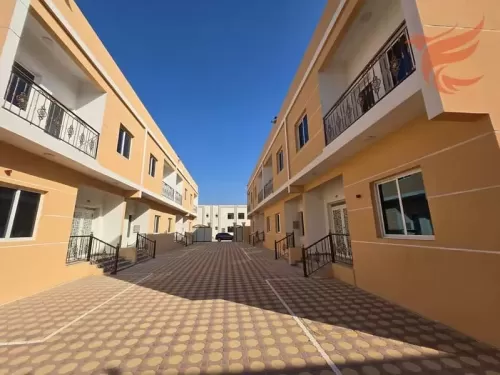 Residential Ready Property 4 Bedrooms U/F Standalone Villa  for rent in Dubai #56757 - 1  image 