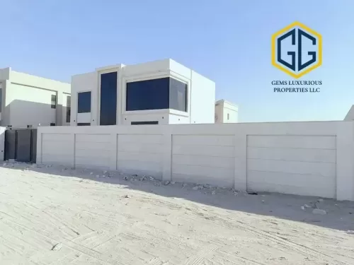 Residential Ready Property 5 Bedrooms U/F Apartment  for rent in Al Aweer , Dubai #57261 - 1  image 