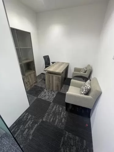 Commercial Ready Property F/F Office  for rent in  Bur Dubai , Dubai #57488 - 1  image 