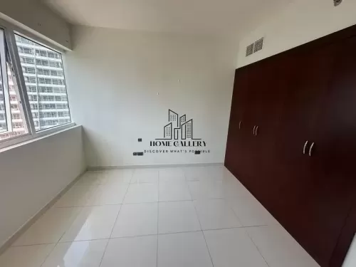 Residential Ready Property 3 Bedrooms U/F Apartment  for rent in Abu Dhabi #57872 - 1  image 