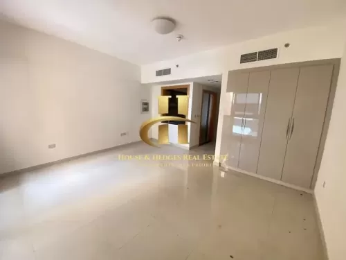 Residential Ready Property Studio U/F Apartment  for rent in Jumeirah Village Circle , Dubai #58167 - 1  image 