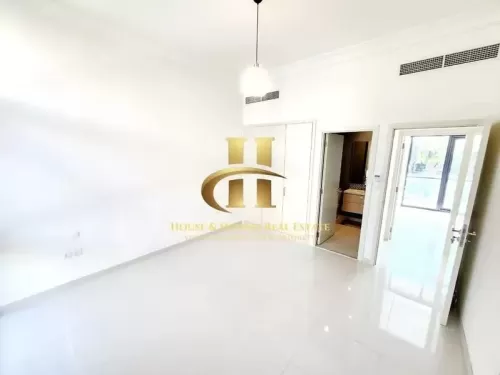 Residential Ready Property 3 Bedrooms U/F Standalone Villa  for rent in Damac Hills , Dubai #58168 - 1  image 