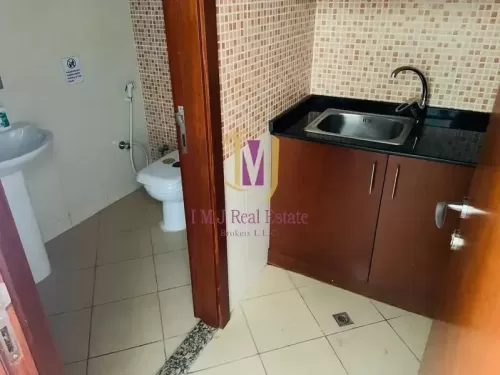 Commercial Ready Property F/F Office  for rent in Business Bay , Dubai #59084 - 1  image 