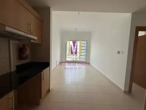 Residential Ready Property 1 Bedroom U/F Apartment  for rent in Business Bay , Dubai #59090 - 1  image 