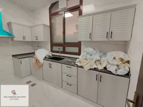 Residential Ready Property 3 Bedrooms U/F Villa Compound  for rent in Abu Dhabi #59583 - 1  image 