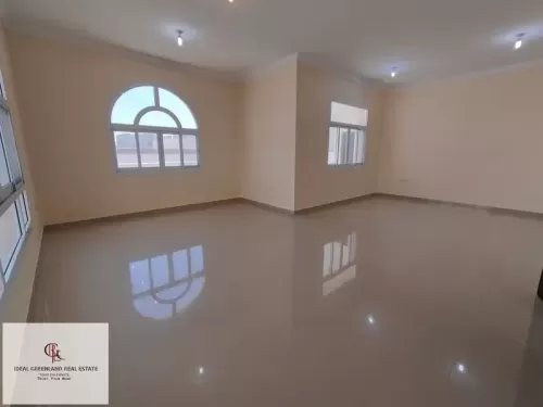 Residential Ready Property 4 Bedrooms U/F Villa Compound  for rent in Abu Dhabi #59594 - 1  image 