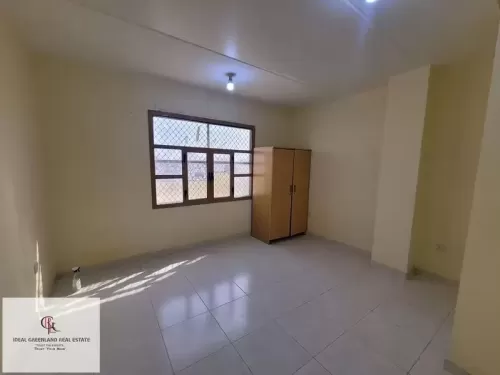 Residential Ready Property 4 Bedrooms U/F Villa Compound  for rent in Abu Dhabi #59598 - 1  image 