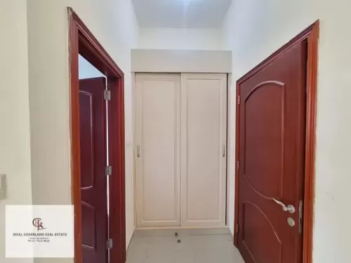 Residential Ready Property 4 Bedrooms U/F Villa Compound  for rent in Abu Dhabi #59606 - 1  image 
