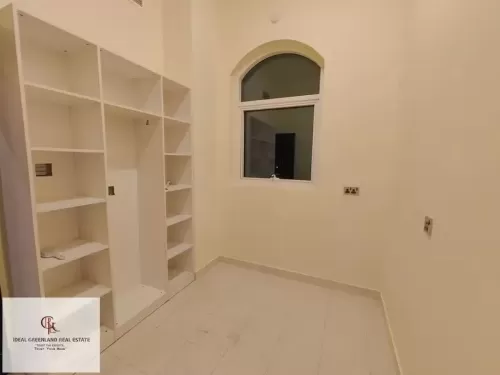 Residential Ready Property 6 Bedrooms U/F Villa Compound  for rent in Abu Dhabi #59609 - 1  image 
