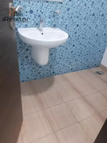 Residential Ready Property 1 Bedroom U/F Apartment  for rent in Abu Dhabi #60040 - 1  image 