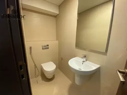 Residential Ready Property 3 Bedrooms U/F Townhouse  for rent in Abu Dhabi #60043 - 1  image 