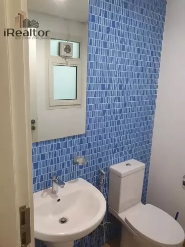 Residential Ready Property 2 Bedrooms U/F Apartment  for rent in Abu Dhabi #60045 - 1  image 