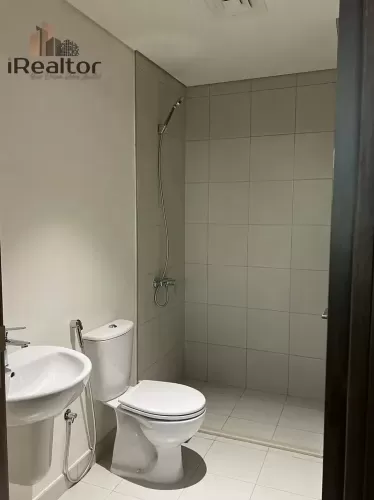 Residential Ready Property 3 Bedrooms U/F Townhouse  for rent in Abu Dhabi #60050 - 1  image 