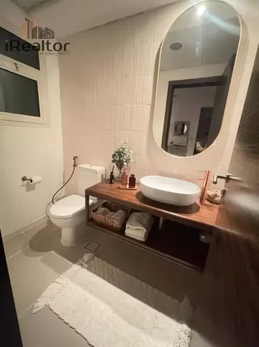 Residential Ready Property 2 Bedrooms U/F Townhouse  for rent in Abu Dhabi #60079 - 1  image 